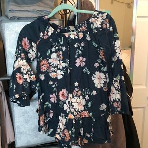 Floral blouse.